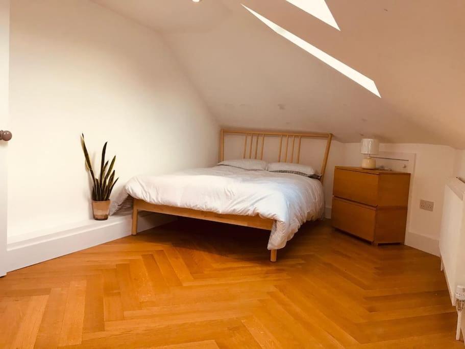 伦敦Stylish New Listing! Free Parking, Trendy Location公寓 外观 照片